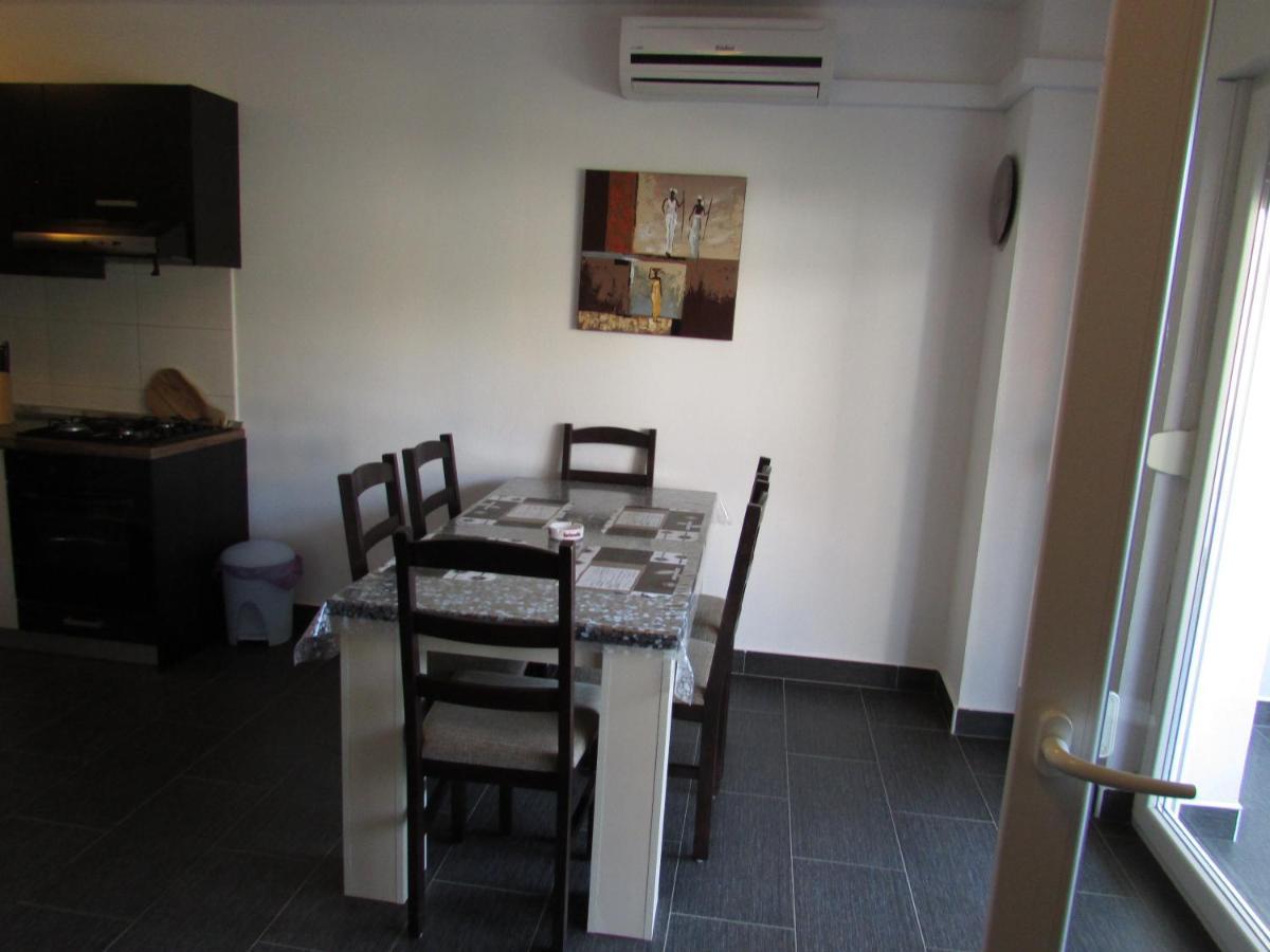 Apartment Miaantonia Vrsi Buitenkant foto